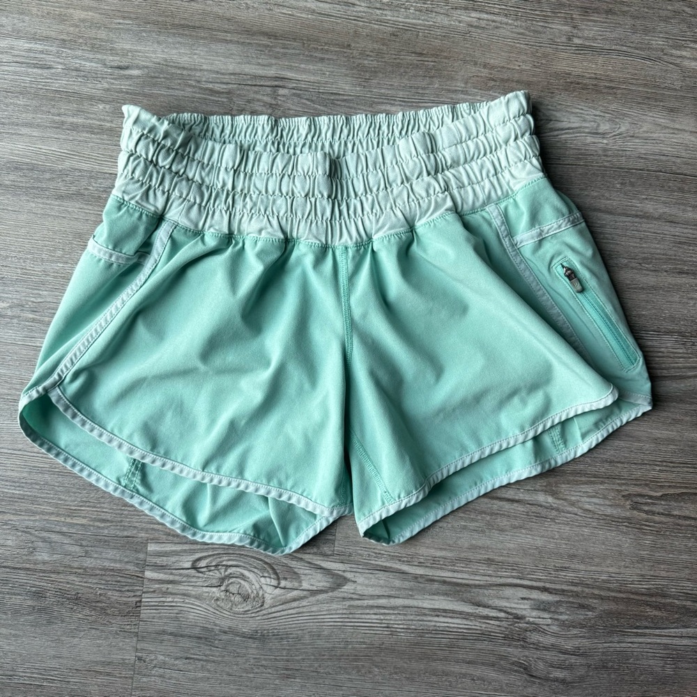 Lululemon Tracker Low Rise Mint Green Blue Running Shorts 8